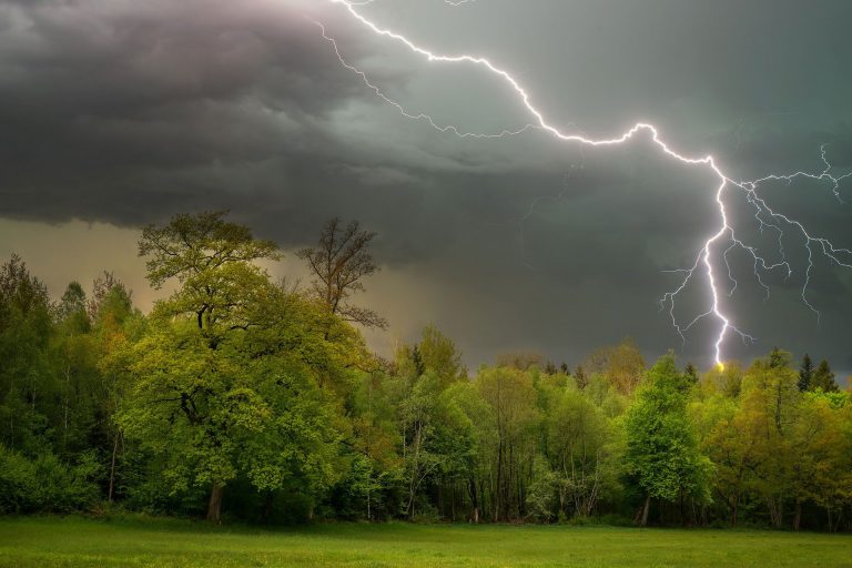 Uwaga! Mogą wystąpić burze