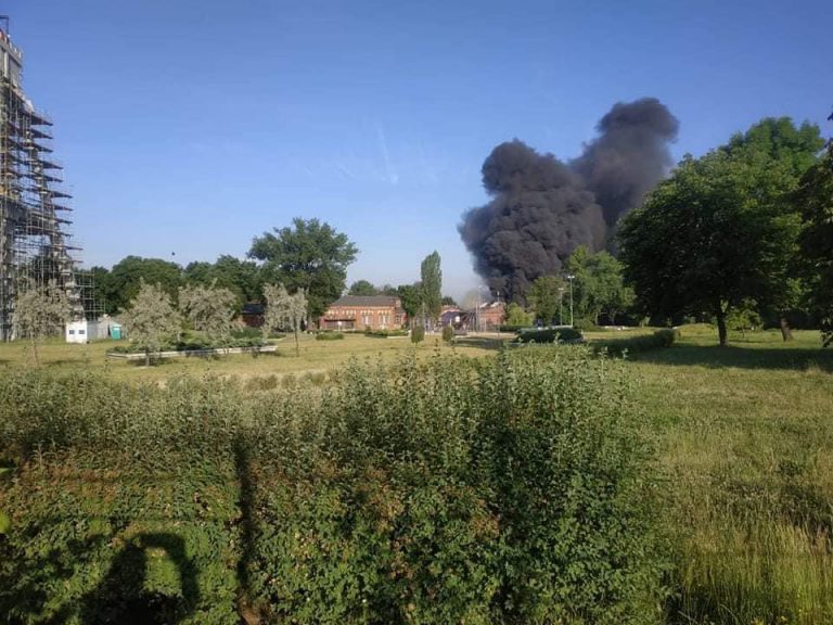 Po ugaszeniu pożaru zaleziono ciało mężczyzny z raną postrzałową