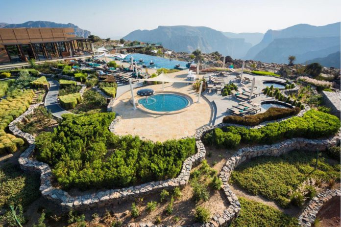 Hotel Anantara Al Jabal w gorach Omanu