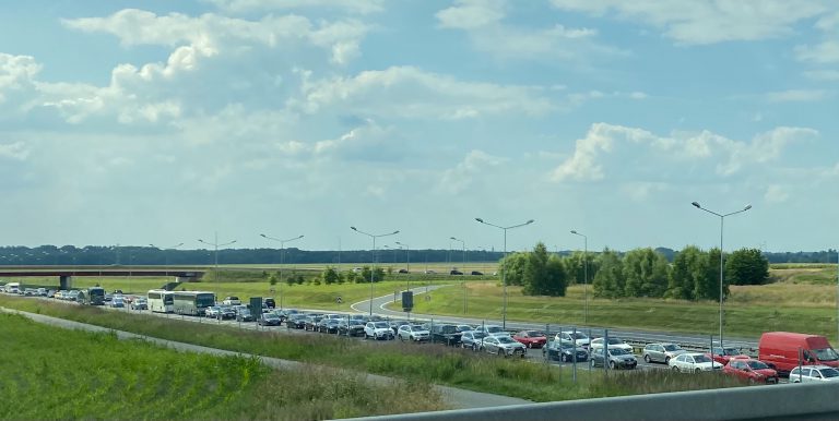 Nowe zasady na autostradach. Co powinni wiedzieć kierowcy?