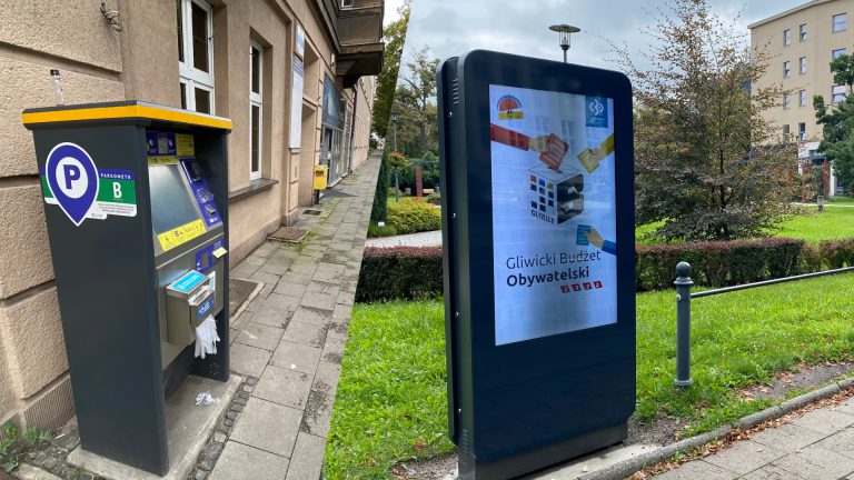 Stawiają nowe tablice informacyjne. PIAP-parkomaty to porażka władz Gliwic