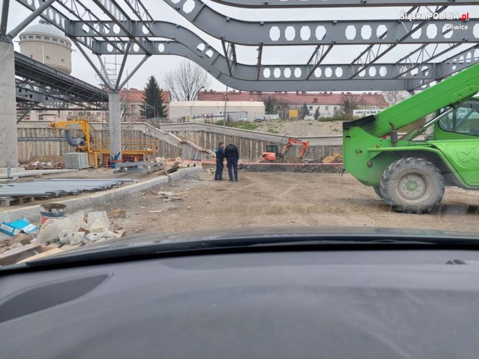 BE669C77 5147 4462 A636 08D61E6D9123