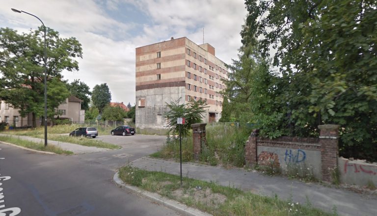 ZBM I TBS miał tam budować mieszkania. Nieruchomość przy Daszyńskiego na sprzedaż