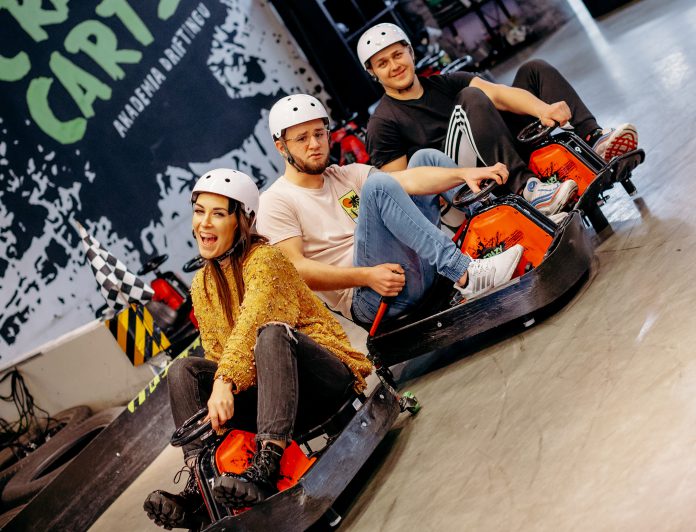 fot. crazy carts scaled