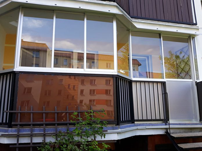 czy zabudowa balkonu wymaga pozwolenia na budowe