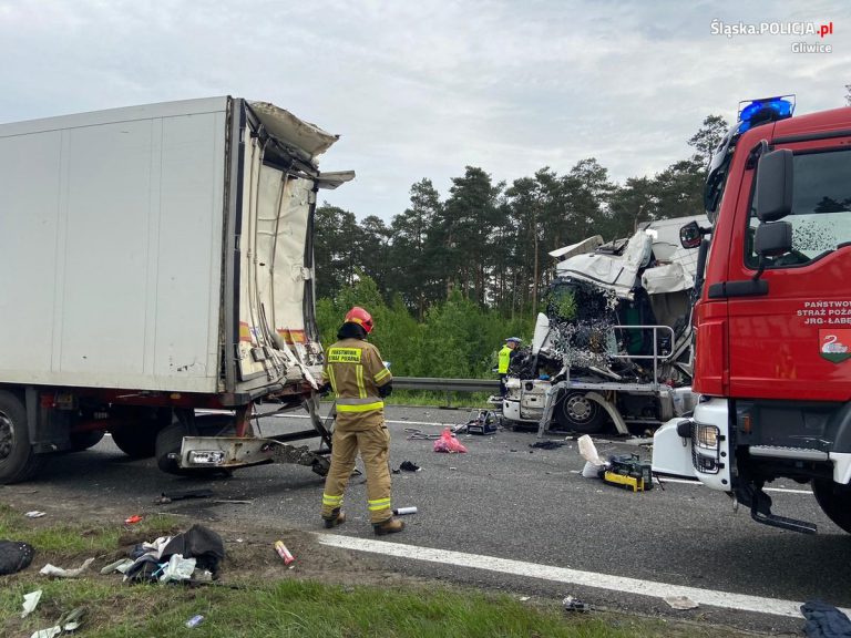 Karambol na autostradzie A4. Nowe informacje i zdjęcia