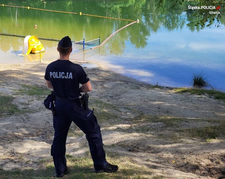 Utonięcie w jeziorze w Czechowicach? Służby prowadzą działania [Aktualizacja]