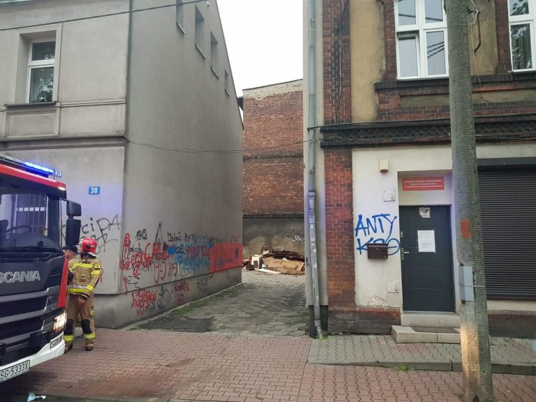 W kamienicy zapadła się podłoga. Ewakuowano mieszkańców