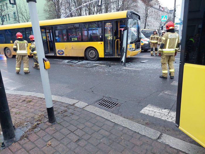 Wypadek autobusów Gliwice 