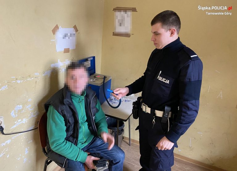 Pijany kierowca autobusu woził pasażerów