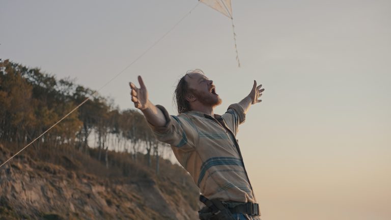 Gliwiczanin wyreżyserował film. Grają w nim: Eryk Lubos oraz Roma Gąsiorowska