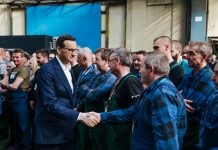 Premier Morawiecki w Gliwicach. Odwiedził Bumar Łabędy