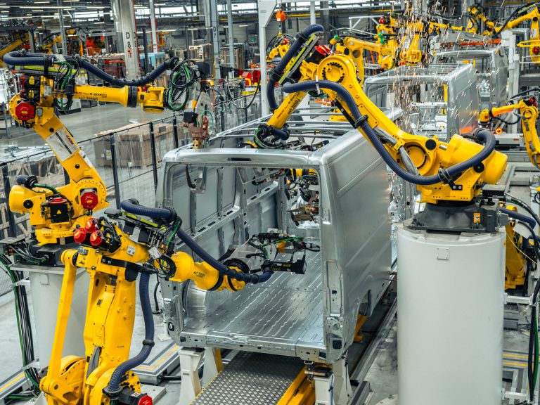 Fabryka samochodów w Gliwicach szuka 600 pracowników