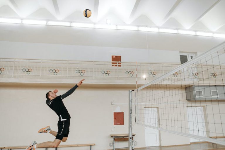 Siatki do siatkówki – jaki rozmiar i materiał wybrać?