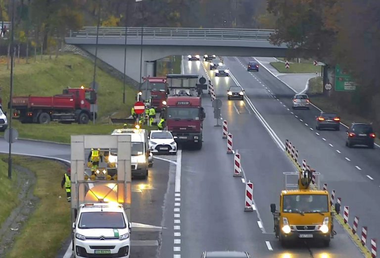 Odcinkowy pomiar prędkości na DK88. Kiedy ruszą prace?