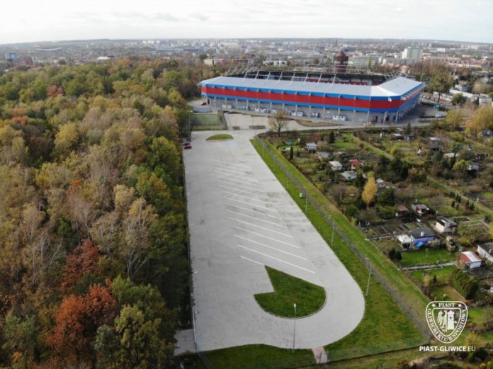 parking stadion piast