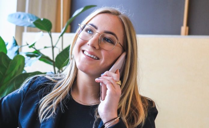 praca bb na czym polega