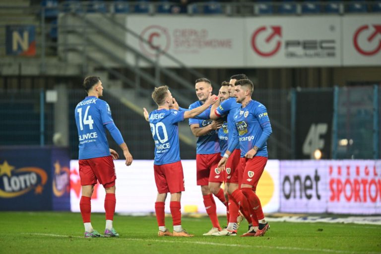 Piast wygrał ze Stalą Mielec 3-0