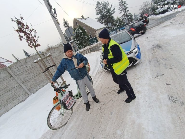 Dzisiaj na drodze można było spotkać policyjnego Mikołaja