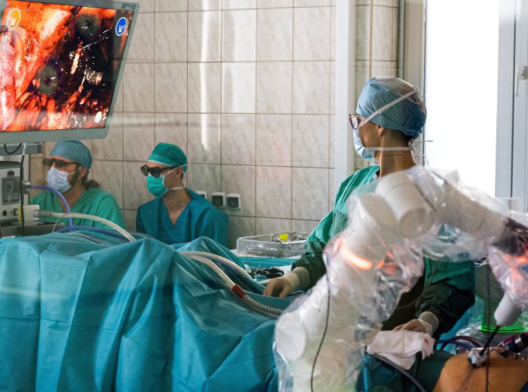 Już ponad 200 operacji z wykorzystaniem robota w gliwickim szpitalu