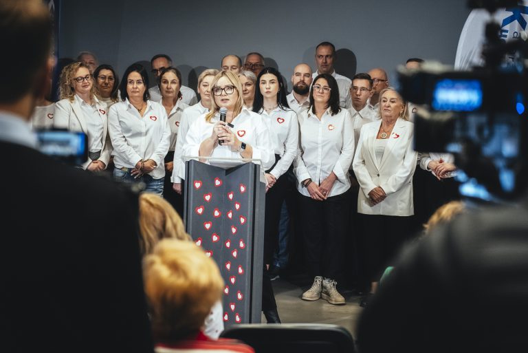 Katarzyna Kuczyńska-Budka – kandydatka na prezydenta Gliwic zaprezentowała zespół