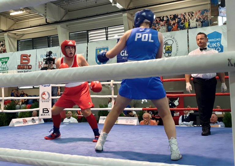 Julia Szeremeta w Gliwicach na Mistrzostwach w boksie