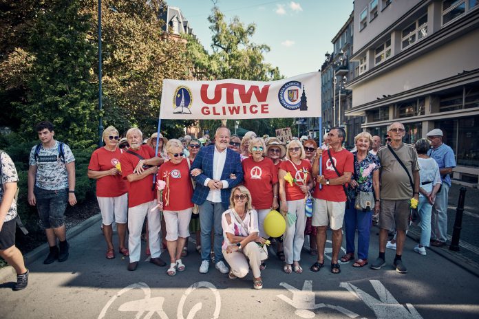 Piknik seniora UM fot MBuksa ZD