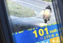 Pędził motocyklem po Łabędach IMG