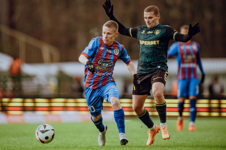 Piast zremisował z GKS-em Katowice. „Ważny punkt” (skrót meczu)