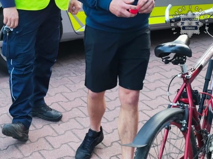 Policja kontroluje rowerzystów