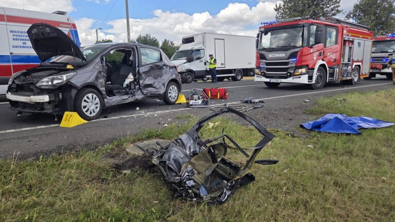Wypadek w Pyskowicach. Zderzyły się dwa auta