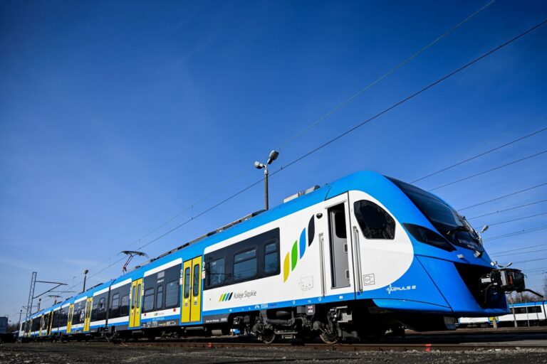 Ponad ćwierć miliarda złotych na nowe pociągi dla Kolei Śląskich z KPO