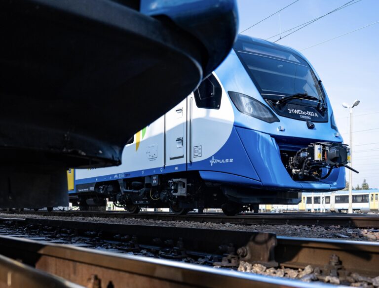 Kolejna para Impulsów 2 Kolei Śląskich już na torach