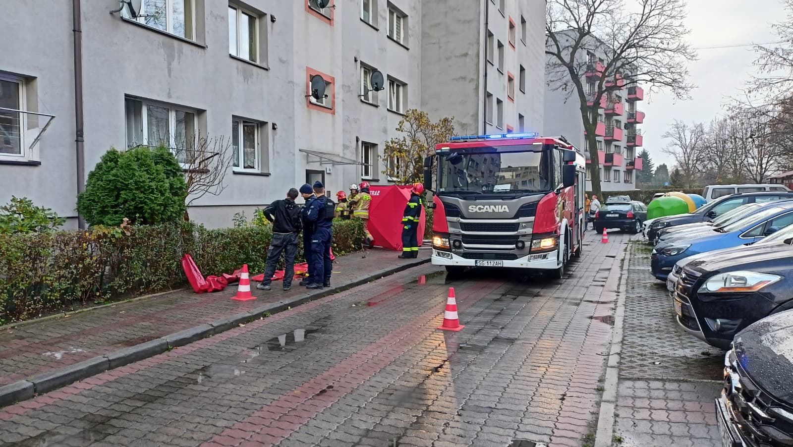 Pożar mieszkania. Mieszkaniec nie dawał oznak życia