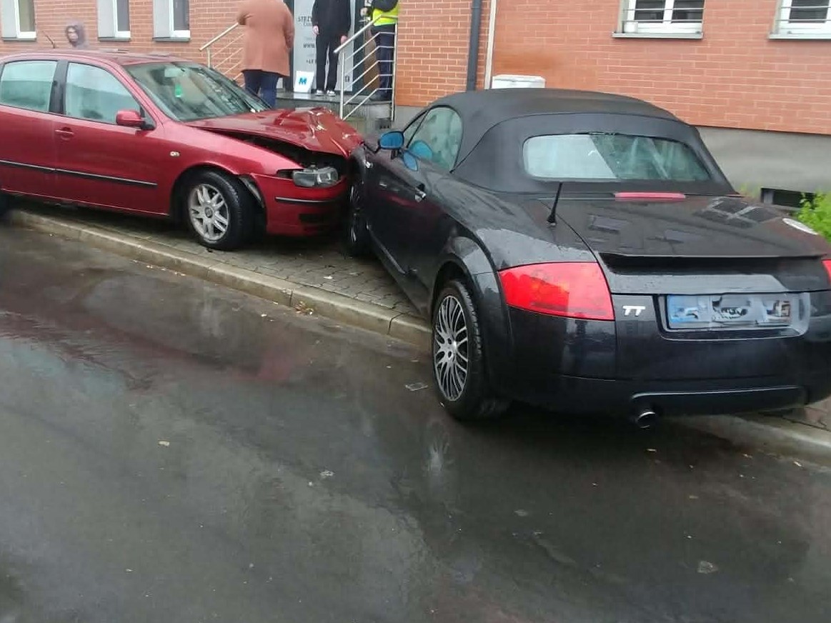 Miał prawo jazdy od kilku miesięcy. Wpadł w poślizg