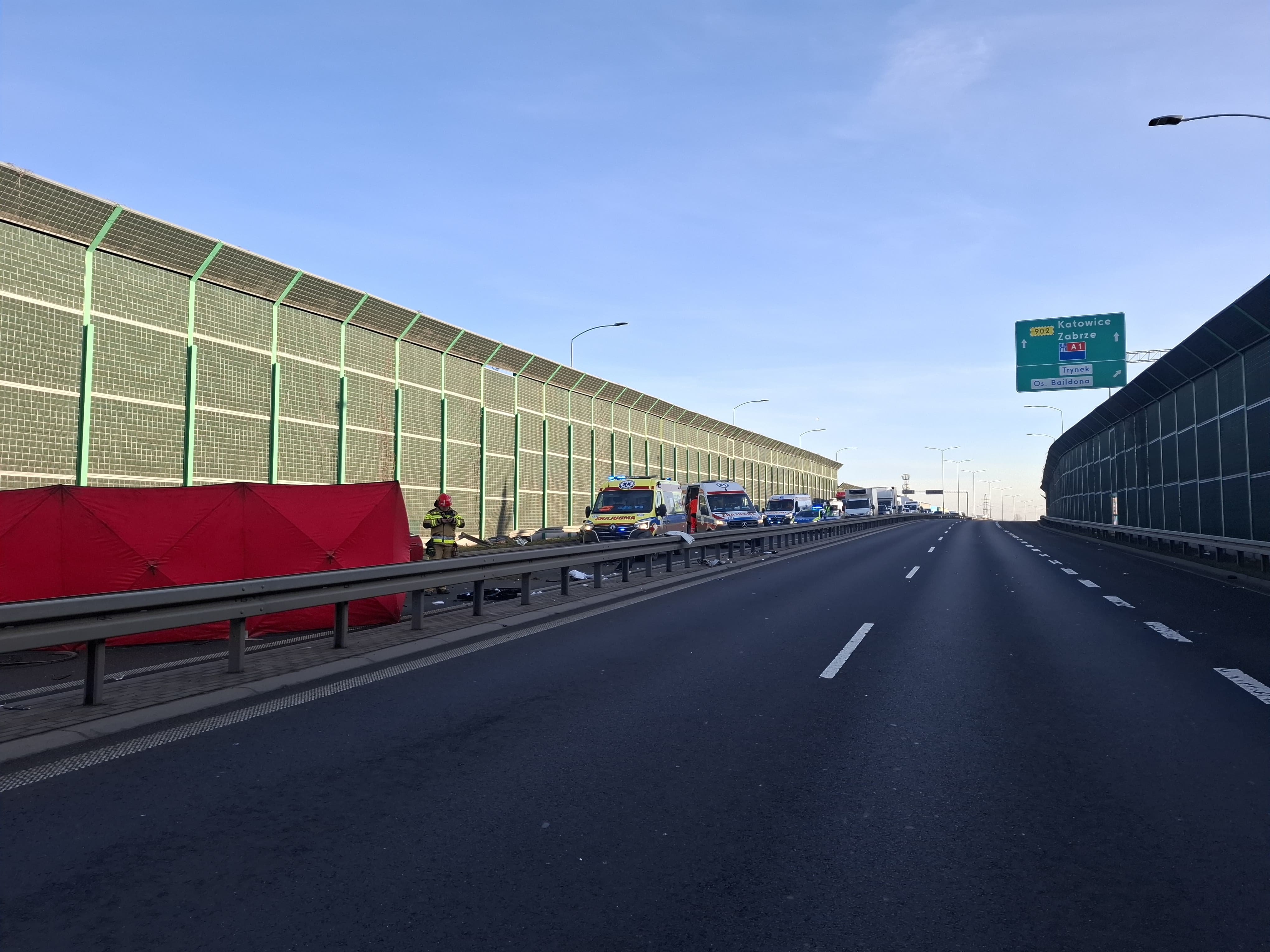 Wypadek na DTŚ w Gliwicach. Droga zablokowana