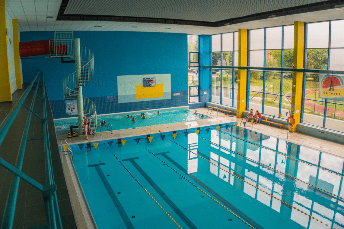 Mikołajki na basenie? interesująca akcja w Gliwicach