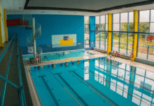 Mikołajki na basenie? Ciekawa akcja w Gliwicach IMG