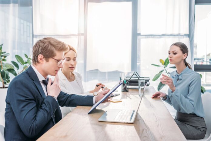 cyfryzacjahrjakiekorzysciczerpiakadryznowoczesnychsystemowdorejestracjiczasupracy