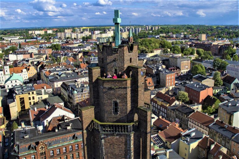 Wejdź na wieżę kościoła w centrum Gliwic i podziwiaj widoki