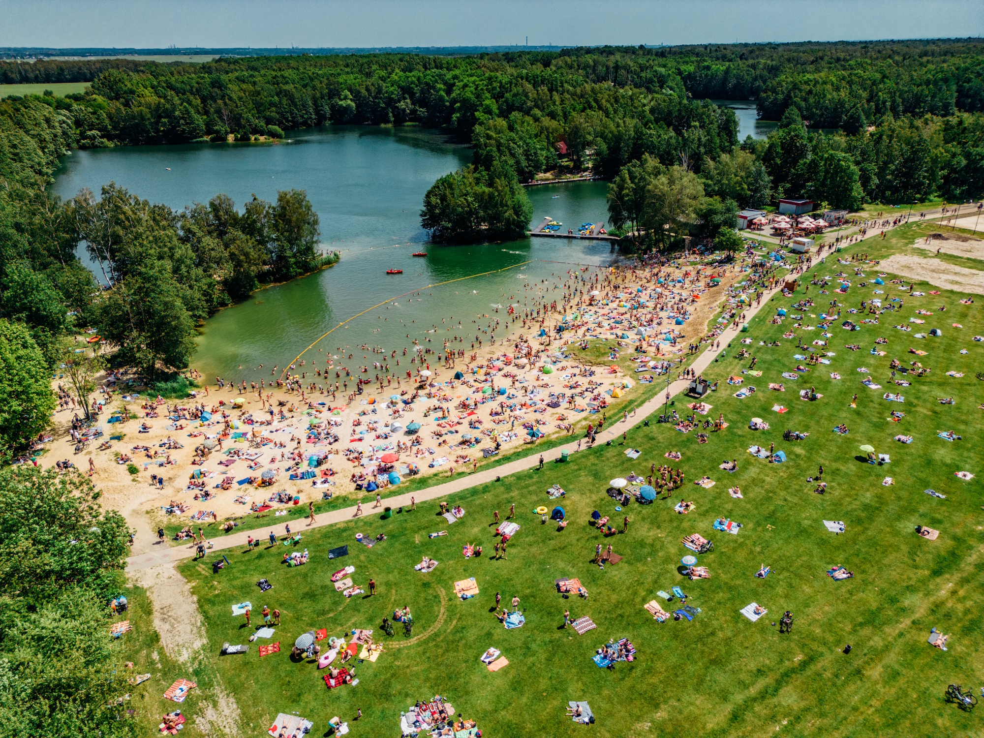 Wystartował sezon kąpielowy na Czechowicach