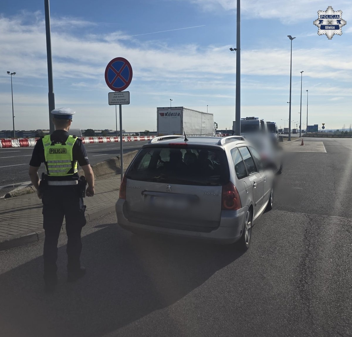 Dzisiaj kontrole na autostradach. Sprawdzają prędkość, pasy i korzystanie z telefonów