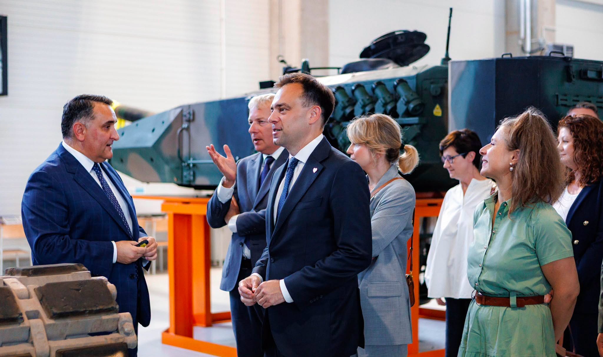 850 mln zł na rozwój Zakładów Mechanicznych Bumar Łabędy. Minister w Gliwicach