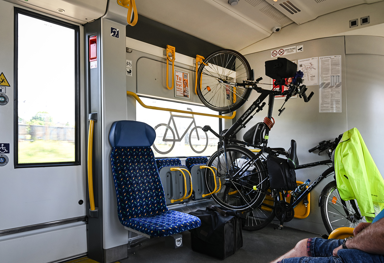 Rekordowy lipiec w Kolejach Śląskich – coraz więcej rodzin i rowerzystów