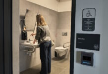 Ułatwienie dla osób z niepełnosprawnościami w centrum przesiadkowym